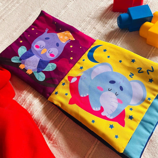 Cărți din material textil pentru copii mici (1+1 GRATIS)
