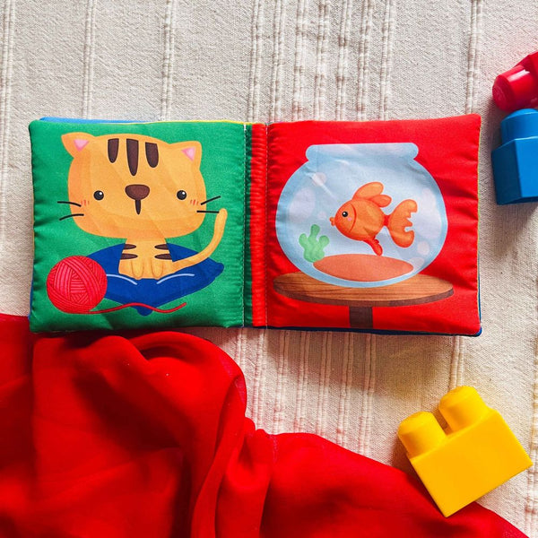 Cărți din material textil pentru copii mici (1+1 GRATIS)